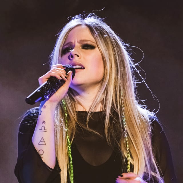 Photo of Avril Lavigne