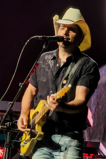 Photo of Brad Paisley