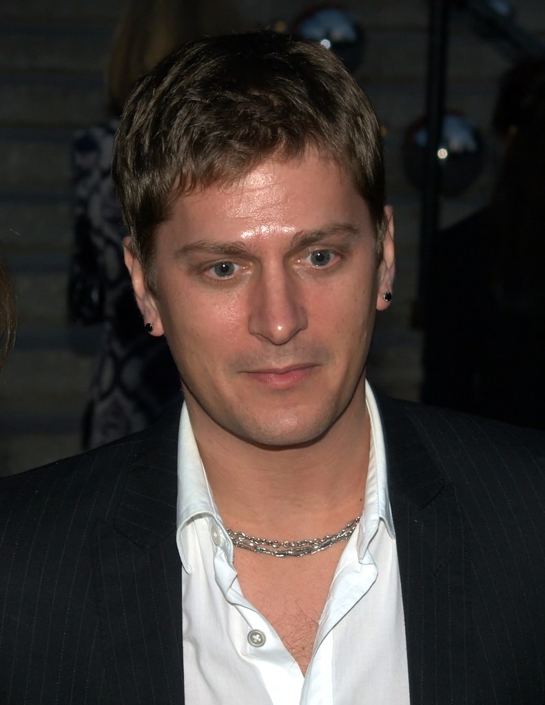Photo of Rob Thomas