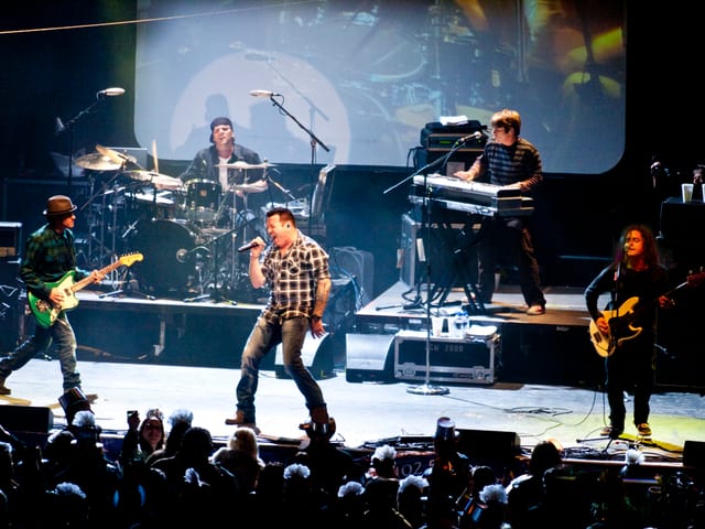 Photo of Smash Mouth